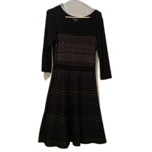 Roz & Ali Knee Length Dress in Black and Tan Size Small
